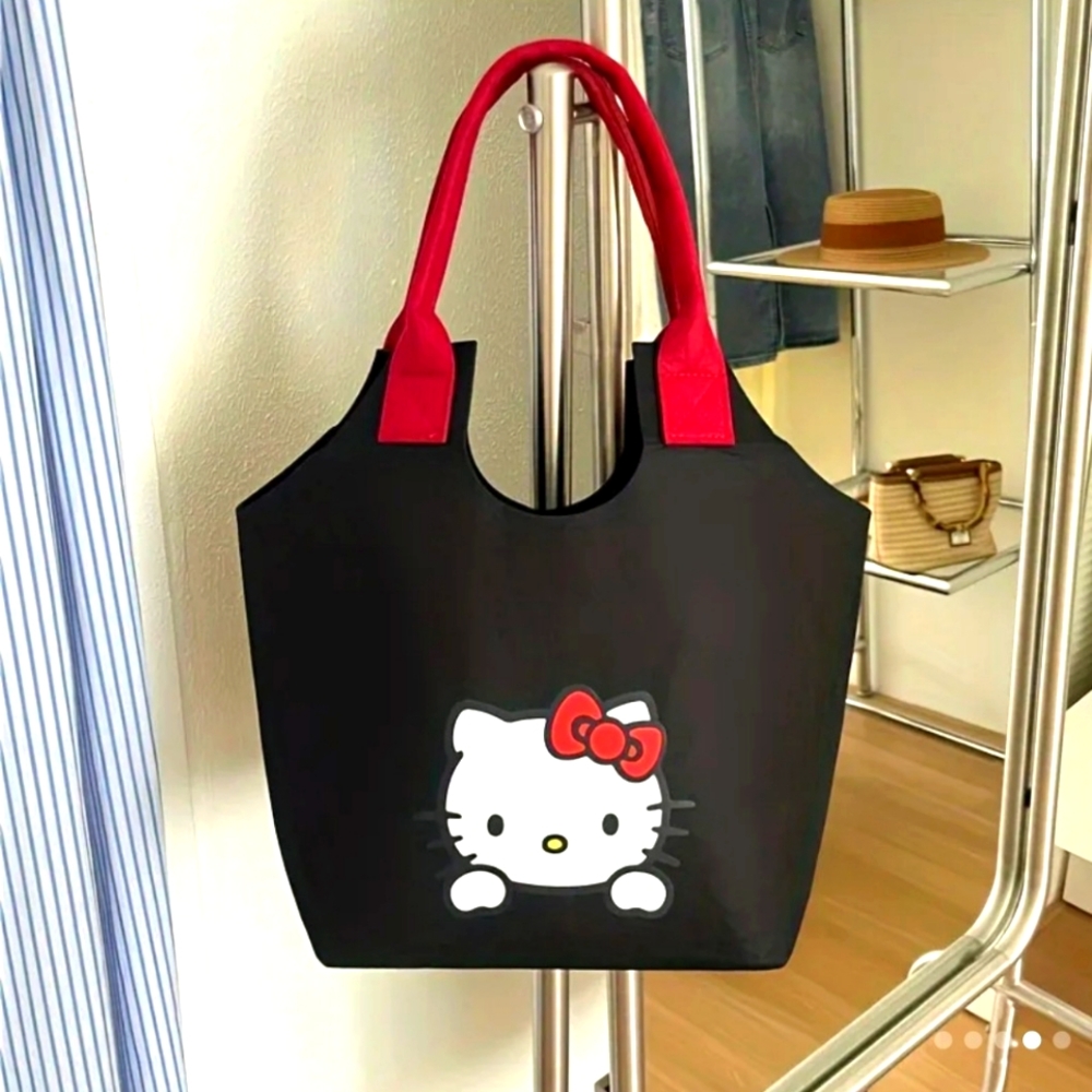 1pc Hello Kitty tote Bag, Cartoon Anime FELT Handbag, Color Black.